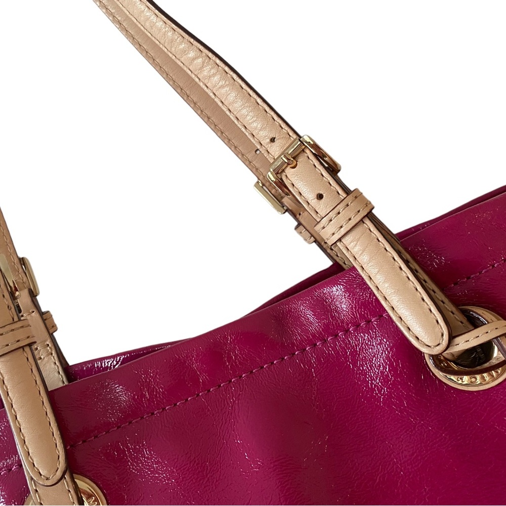 Beautiful eye catching fuscia pink patent leather tote. By Michael Kors. - Picture 9 of 14
